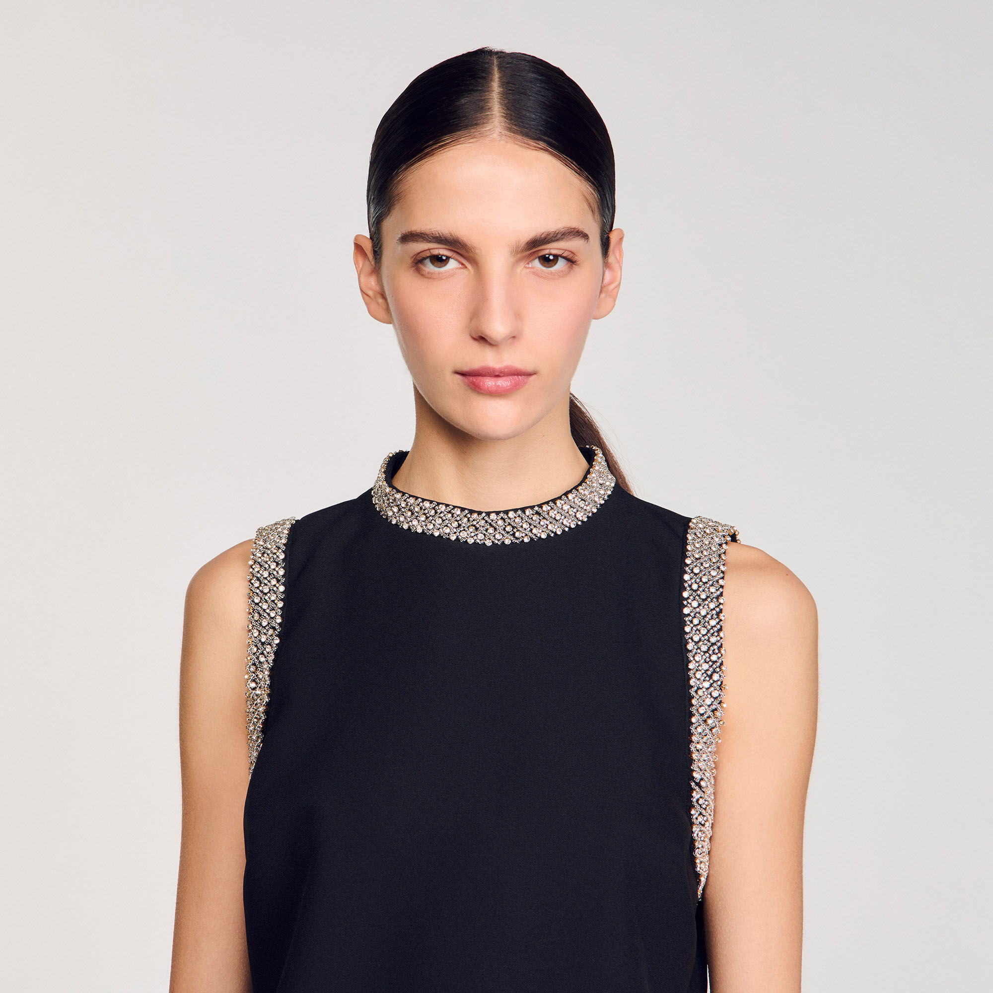 Robe courte strassée