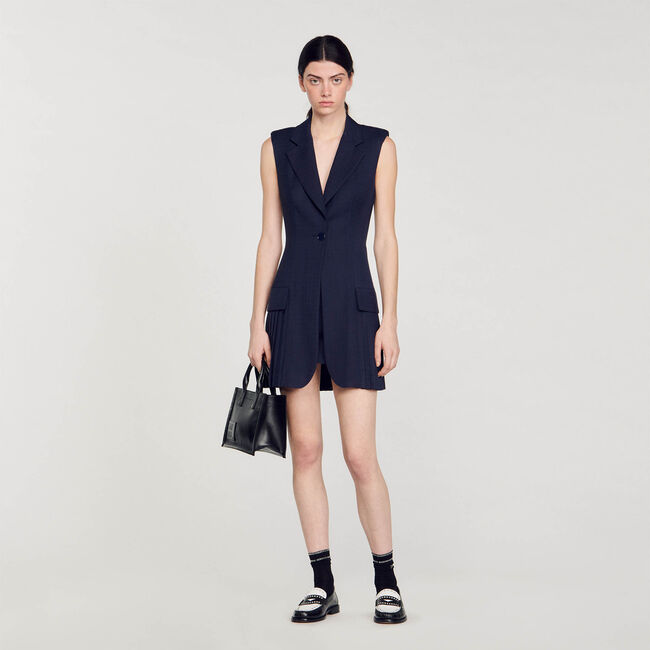 Robe courte tailleur plissée 