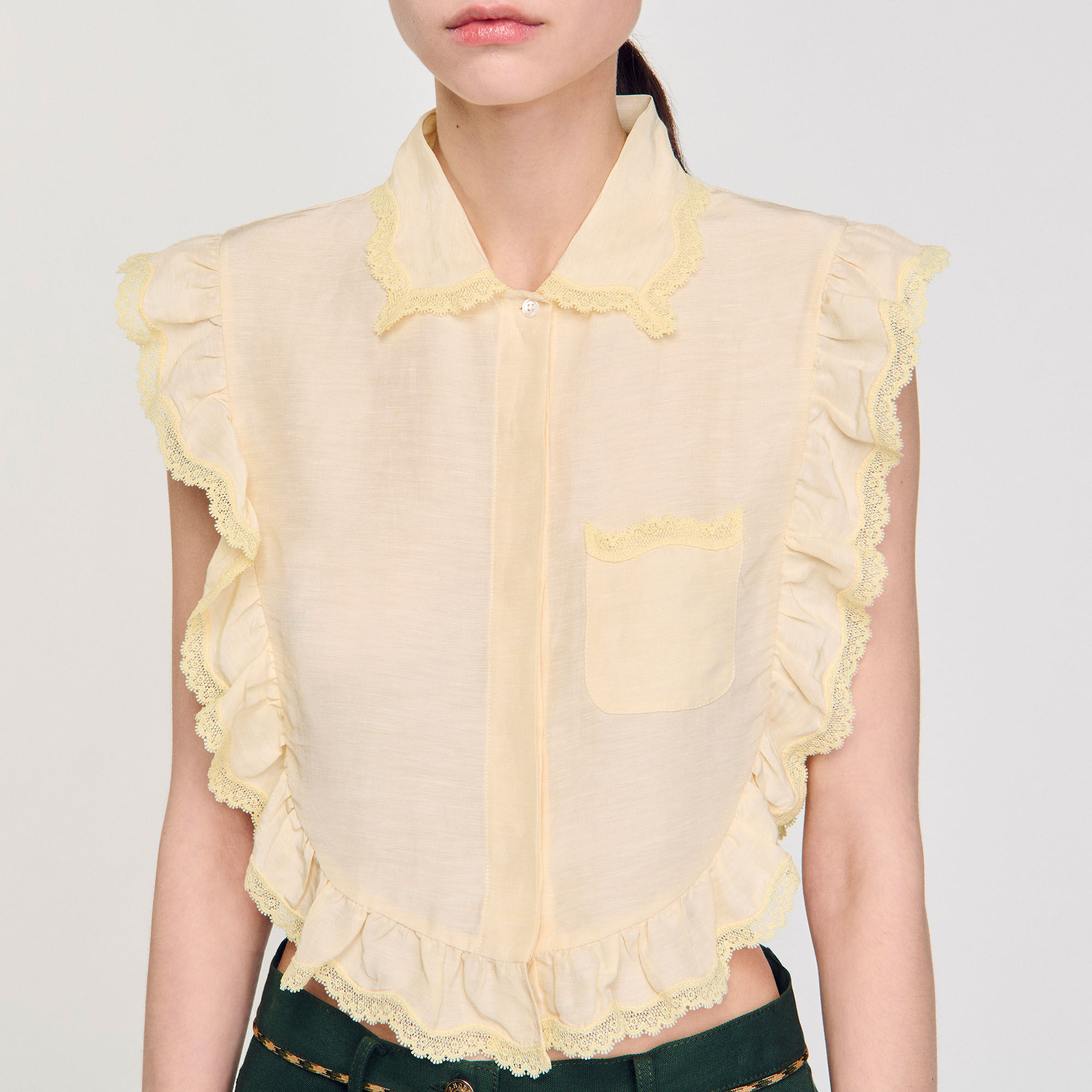 Top col chemise à détails dentelle 