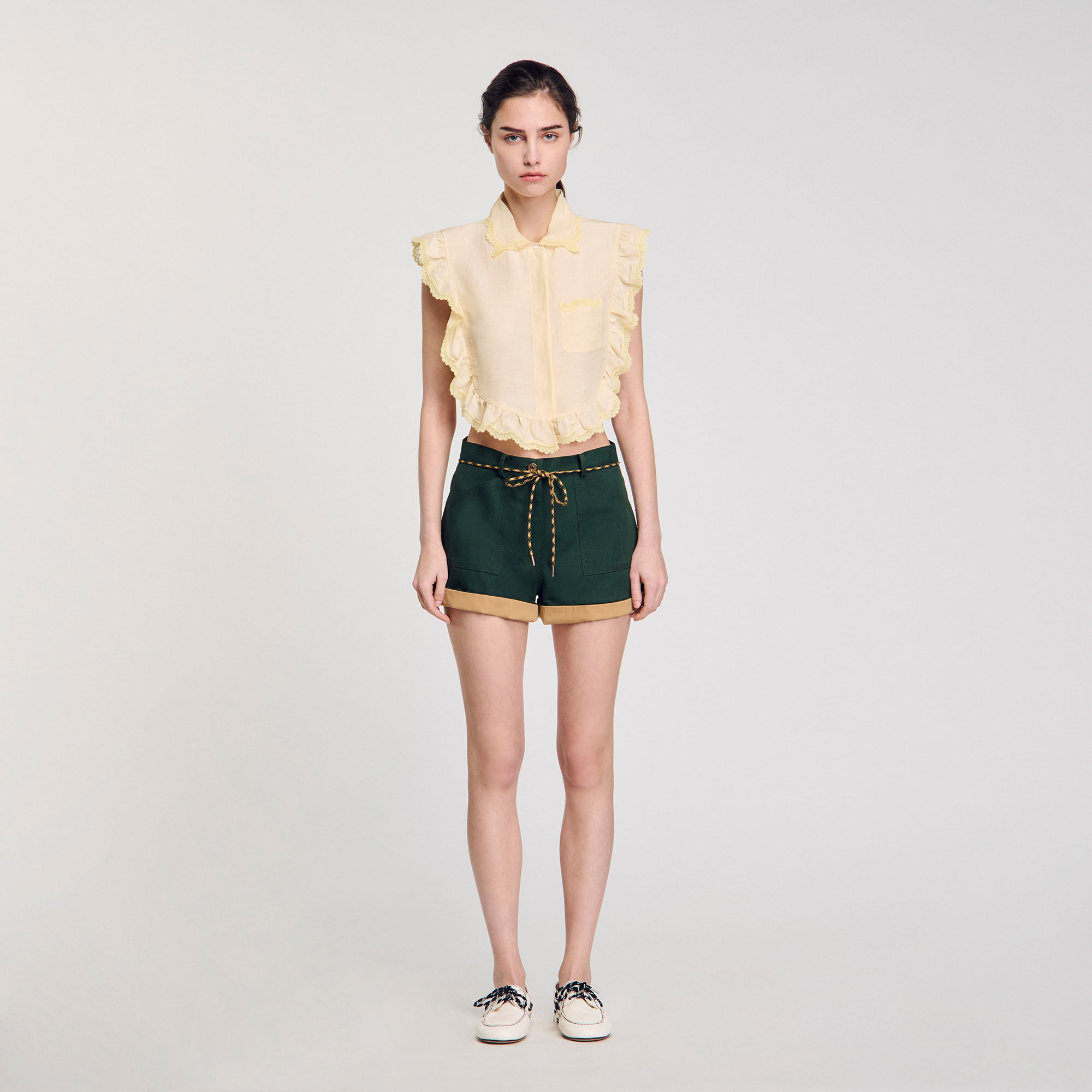 Top col chemise à détails dentelle 