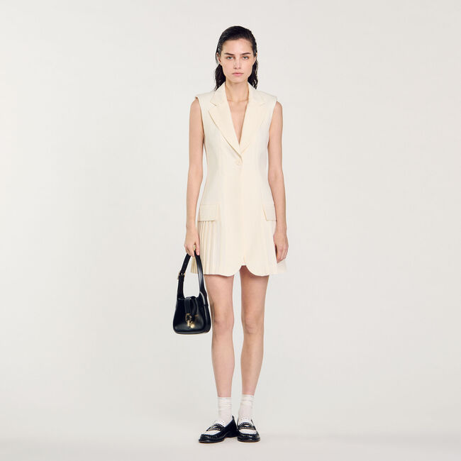 Robe courte tailleur plissée 